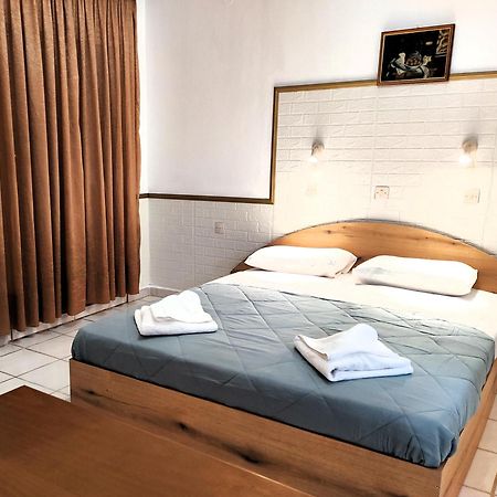 Eleni Apartments Sant George Beach 圣乔治斯 外观 照片
