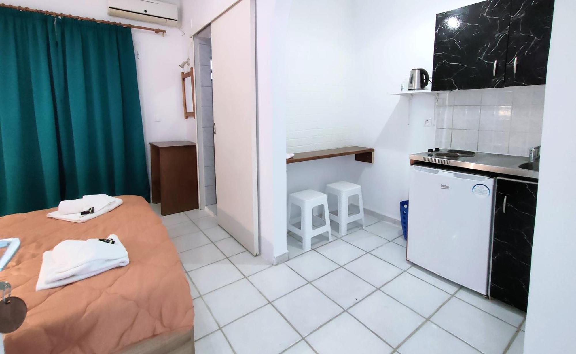 Eleni Apartments Sant George Beach 圣乔治斯 外观 照片
