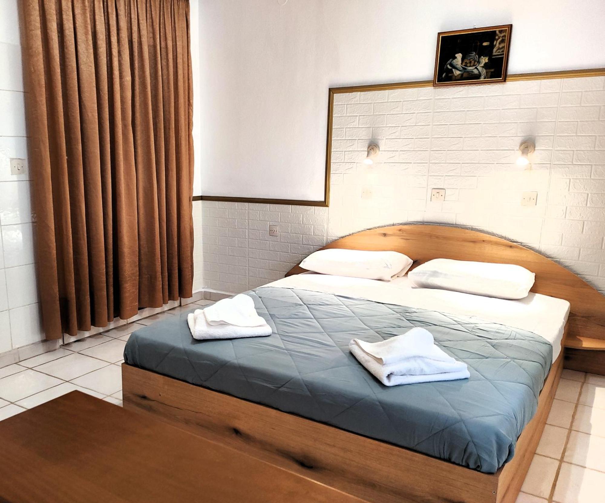 Eleni Apartments Sant George Beach 圣乔治斯 外观 照片