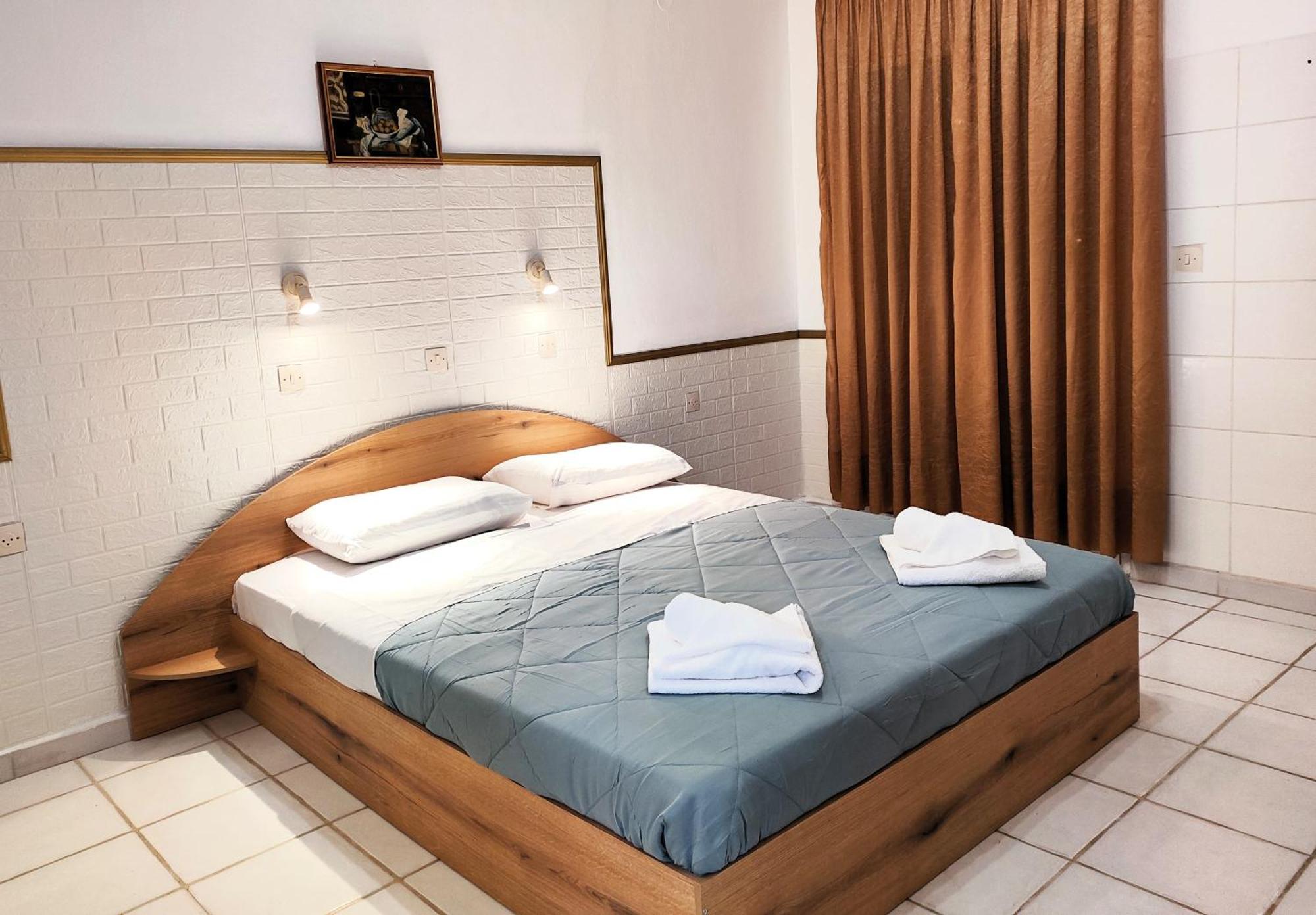 Eleni Apartments Sant George Beach 圣乔治斯 外观 照片