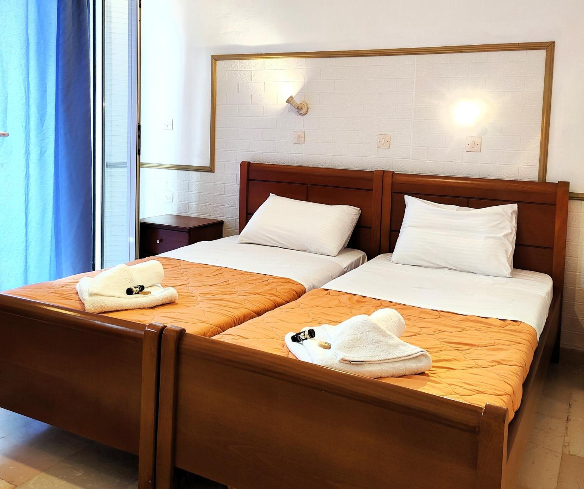 Eleni Apartments Sant George Beach 圣乔治斯 外观 照片