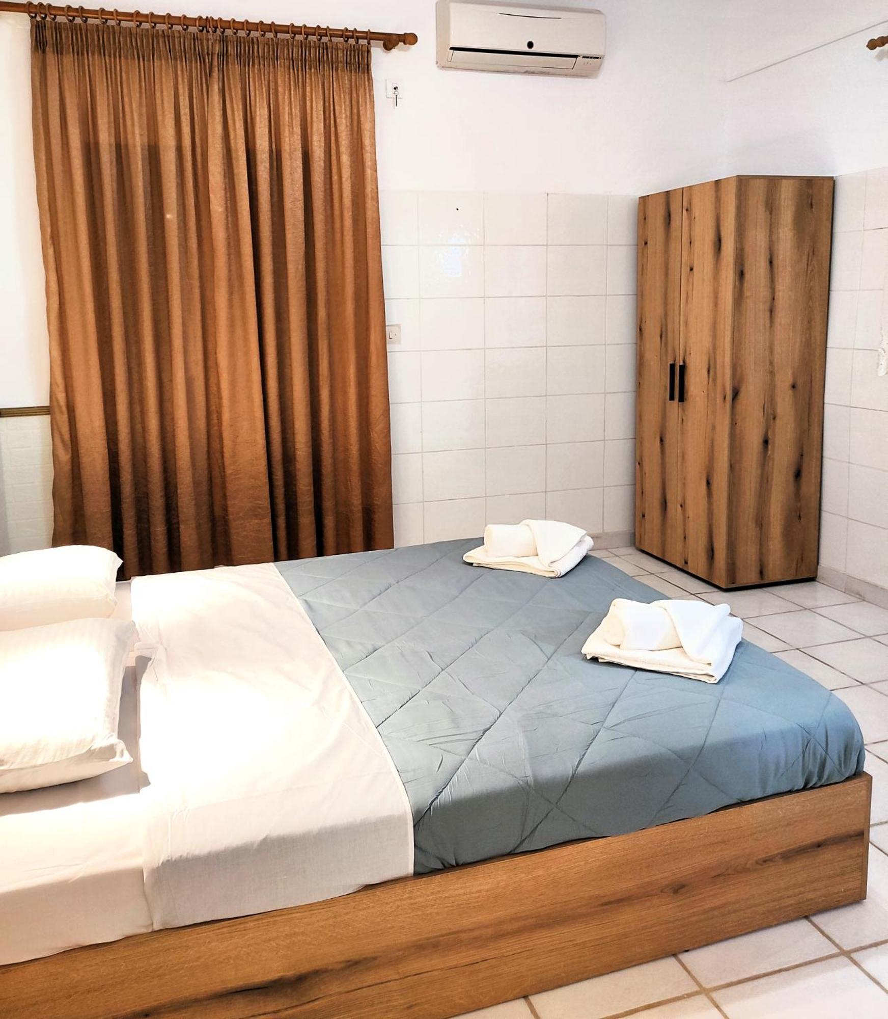 Eleni Apartments Sant George Beach 圣乔治斯 外观 照片